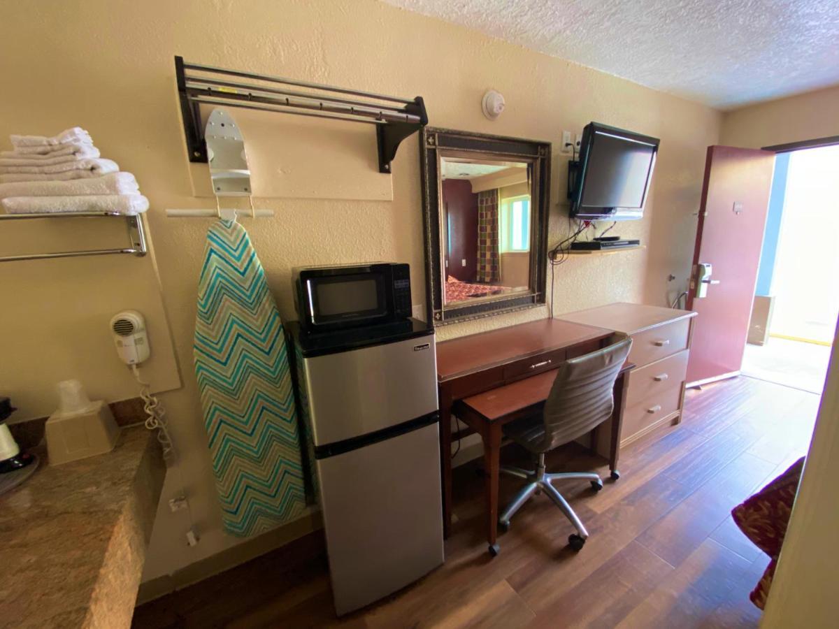 Economy Lodge Texas City Refinery Extérieur photo